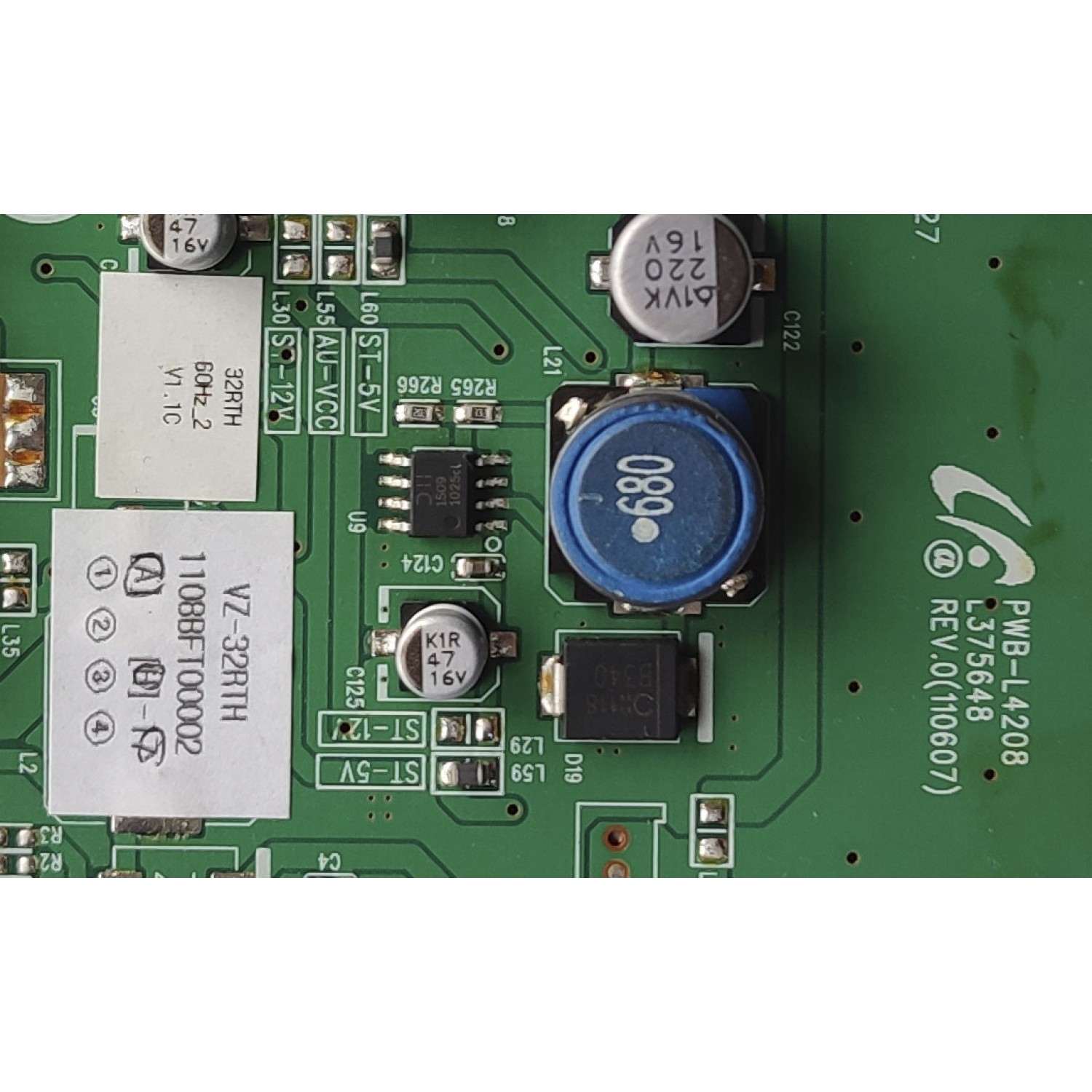 MAIN PARA MONITOR VIEW Z / NUMERO DE PARTE VZ-32RTH / PWB-L4208 / L375648 / 110BBFT00002 / PANEL T315HW04 V.8 / MODELO VZ-32RTH	 - Imagen 2